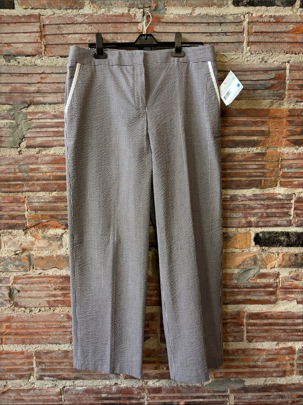 Liz Claiborne Gray Seersucker Straight-Leg Pants with White Trim